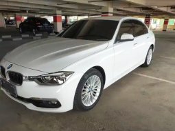 BMW 320i 2018 Luxury Rawatan ATPM Km 30rb Plat B GENAP Pjk MAR 2025 No Pr Siap Pakai KREDIT TDP 30jt