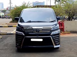 Toyota Vellfire 2.5 G A/T 2022 hitam km 24 ribuan cash kredit proses bisa dibantu