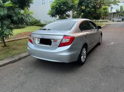 Honda Civic 1.8 AT 2013 Silver Murah Bagus Pajak Panjang 6