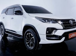 JUAL Toyota Fortuner 2.8 GR Sport AT 2022 Putih