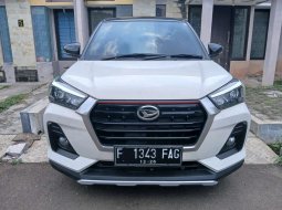 Daihatsu Rocky 1.0 R Turbo CVT ADS Two Tone 2021 Putih