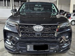 Toyota Fortuner 2.4 GR A/T ( Matic ) 2022 Hitam Km 13rban Mulus Gress Siap Pakai