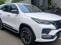 Toyota Fortuner New  4x2 2.8 GR Sport A/T DSL 2022 Putih