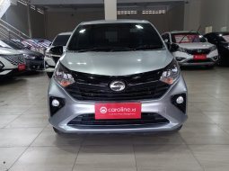 Daihatsu Sigra R 1.2 MT 2023 Silver - TDP Rendah - Mobil Murah Bergaransi