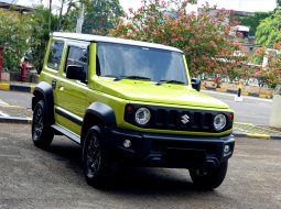 Suzuki Jimny AT 2020 kinetic yellow km 2 ribuan cash kredit prpses bisa dibantu 2