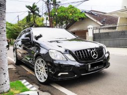 E 250 AVG AMG Style TURBO (310N.m) Rawatan ATPM Km 82 rb B GENAP Pjk JUNI 2025 Mulus KREDIT TDP 39jt