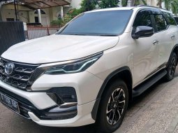 Jual mobil Toyota Fortuner GR SPORT 2.8 AT 2022 2