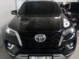 Jual mobil Toyota Fortuner VRZ 2.8 AT 2022