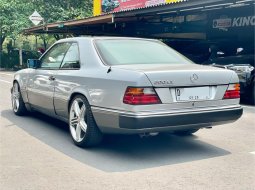 Mercedes-Benz 300CE C124 3.0 Automatic 1989 Coupe 5