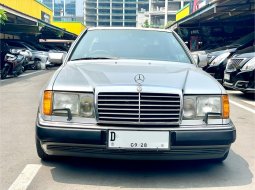 Mercedes-Benz 300CE C124 3.0 Automatic 1989 Coupe 1