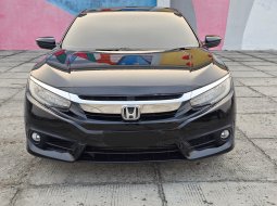 Honda Civic ES 2018 Sedan hitam