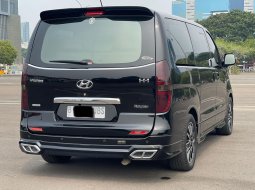 SIAP PAKAI HYUNDAI H-1 ROYALE 2.5 DIESEL 2018 AT HITAM PROMO SPESIAL KHUSUS AKHIR TAHUN 4