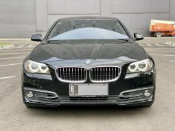 BMW 5 Series 520i 2016 Hitam