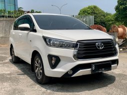 Toyota Kijang Innova 2.0 G Putih