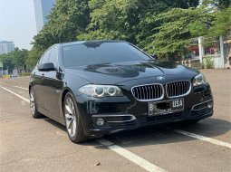 BMW 5 Series 520i 2016 Sedan