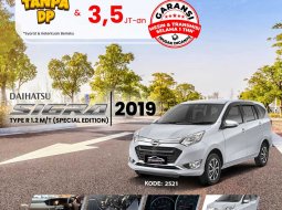 DAIHATSU SIGRA (GLITTERING SILVER METALLIC) TYPE R SPECIAL EDITION 1.2 M/T (2019)