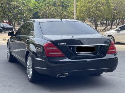 LOW KM 2011 MERCEDES BENZ S300 AT HITAM DISKON KREDIT 6