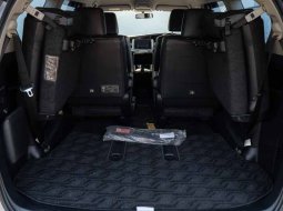 Toyota Innova Venturer 2.0 AT 2019 Silver - Pajak Aman - Dokumen Lengkap 5