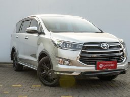 Toyota Innova Venturer 2.0 AT 2019 Silver - Pajak Aman - Dokumen Lengkap 6