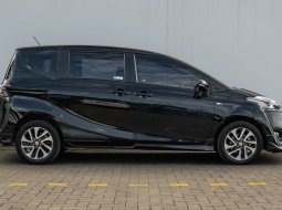 Toyota Sienta Q CVT 2018 Hitam 3