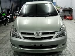 Kijang Innova G 2.0 Manual Bensin 2005