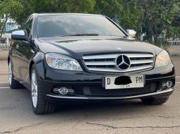 2008 MERCEDES BENZ C200 AT HITAM NEGO KERAS