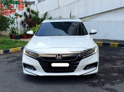 Honda Accord 1.5L 2023 putih turbo km 21 ribuan cash kredit proses bisa dibantu