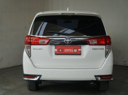 Toyota Innova Venturer Bensin 2.0 A/T 2017 7