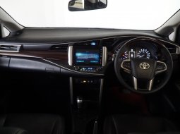 Toyota Innova Venturer Bensin 2.0 A/T 2017 8