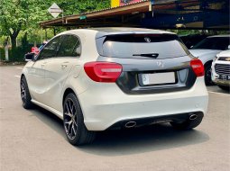 Mercedes-Benz A-Class A 200 2013 Putih 6