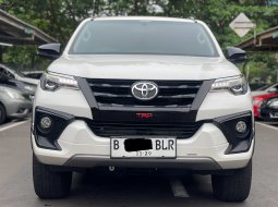 FORTUNER TRD AT 2019 PUTIH KREDIT MUDAH DAN CEPAT 2