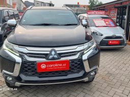 Mitsubishi Pajero Dakar Ultimate 2.4 AT	2019 Hitam - Pajak Panjang - Dokumen Lengkap