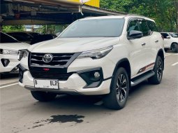 Toyota Fortuner 2.4 VRZ AT 2019 SUV