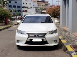 Lexus ES 300h 2014 hybrid putih km 46 ribuan cash kredit proses bisa dibantu