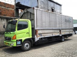 MULUS+banBARU MURAH Hino engkel 4x2 FC 190 TI wingbox 2014 wing box