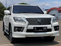 DIJUAL CEPAT LEXUS LX570 AT PUTIH 2014 TERMURAH