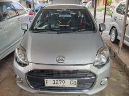 Daihatsu Ayla 1.0L X MT 2013 Silver 2