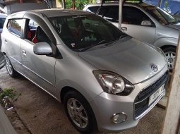 Daihatsu Ayla 1.0L X MT 2013 Silver 1