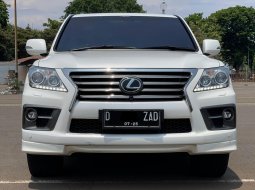 LEXUS LX570 AT PUTIH 2014 LULUS INSPEKSI TERMURAH 2