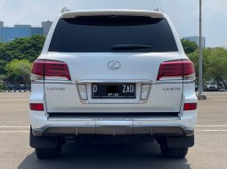 LEXUS LX570 AT PUTIH 2014 LULUS INSPEKSI TERMURAH 5