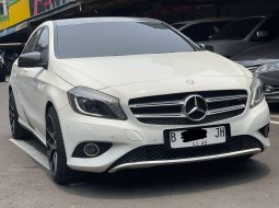 MERCEDES BENZ A200 2013 AT PUTIH HATCHBACK TERMURAH, LULUS INSPEKSI