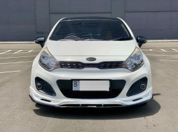 Kia Rio 1.4 Automatic 2014 Putih