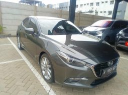 Mazda 3 Hatchback 2019 Abu-abu