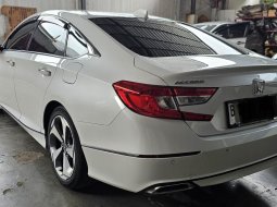 Honda Accord 1.5 Turbo A/T ( Matic ) 2019 Putih Km 40rban Mulus Gress Siap Pakai 4