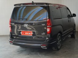 Hyundai H1 XG CRDi 2.5A/T 2018 4