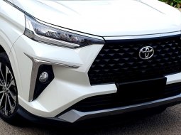 Toyota Veloz Q 2023 putih km 16 ribuan pajak panjang tangan pertama dari baru cash kredit proses bs 4