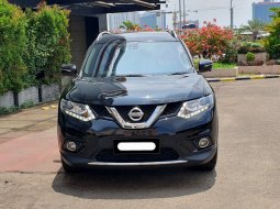 Nissan X-Trail 2.0 CVT 2015 hitam km 46 ribuan cash kredit proses bisa dibantu