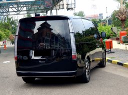 Hyundai Staria Signature 9 2022 diesel hitam km 28 ribuan dp 100 jt saja cash kredit proses bisa 10