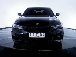 BMW 330i 2.0 M Sport AT 2022 Hitam