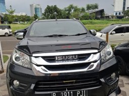 Isuzu MUX Matic Tahun 2015 Kondisi Mulus Terawat Istimewa Seperti Baru